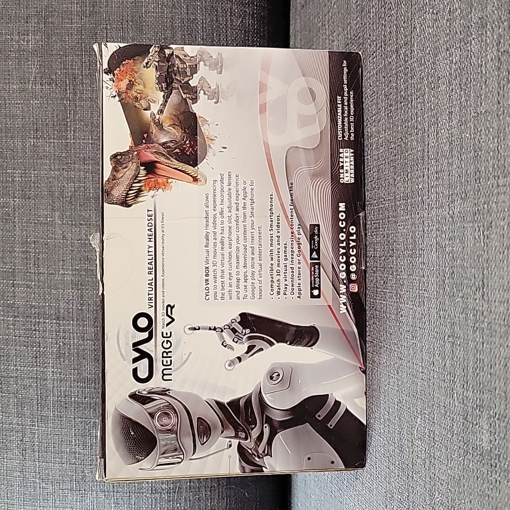 Virtual Reality Headset - Picture 2 of 6